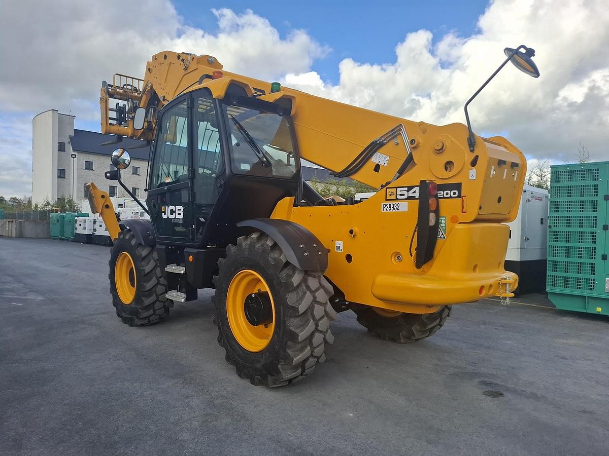 Used 2024 JCB 540-200