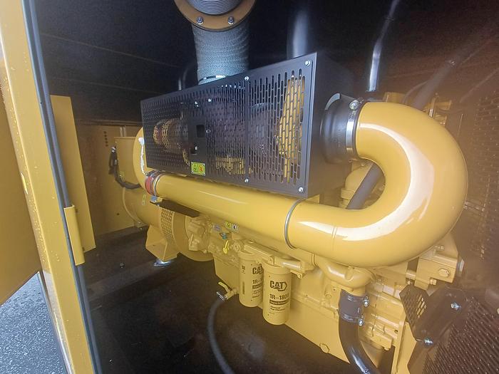CAT 715 KVA Silent Generator