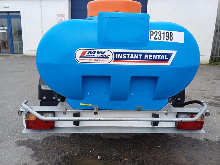 Used ROAD TOW WATER BOWSER 1125 c/w PETROL PUMP & SPRAY BAR