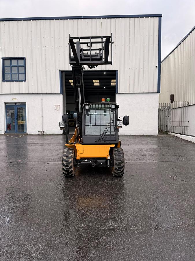 Used JCB 520-40