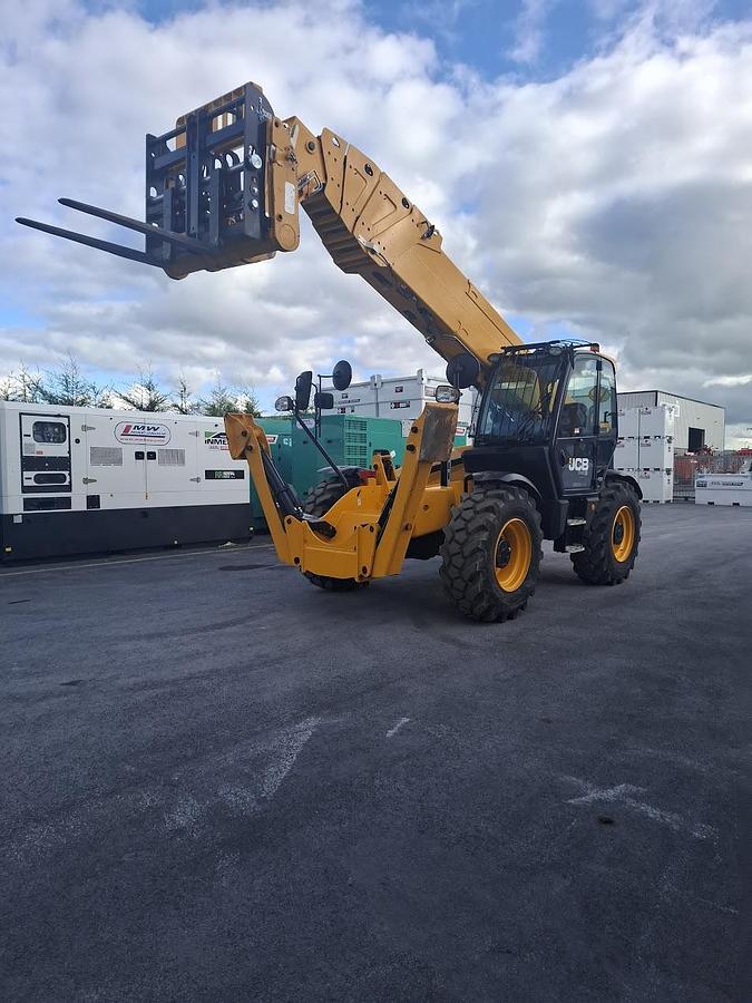 Used 2024 JCB 540-200