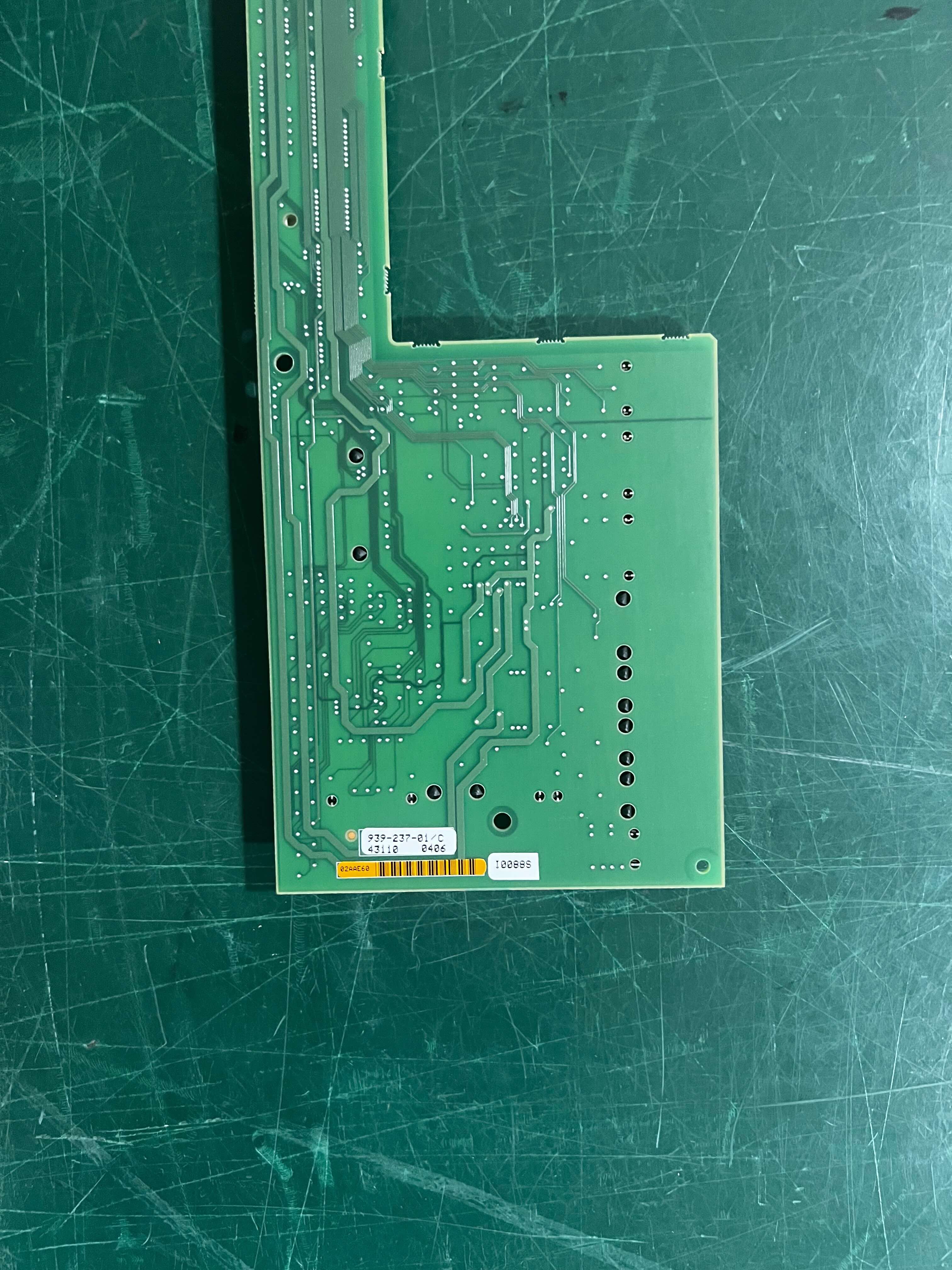 Used Teradyne Flex Dock Control Board 939-237-01