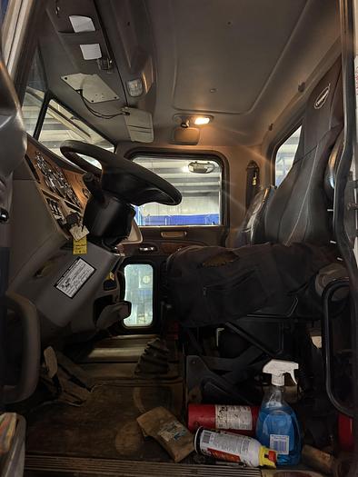 Used Peterbilt 5K Pump Truck