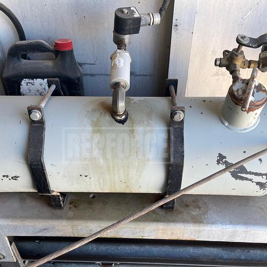 Used 2009 Peterbilt Wireline Truck