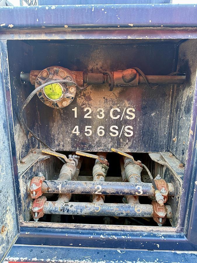 Used 2010 Peterbilt 365 Acid Pump Truck