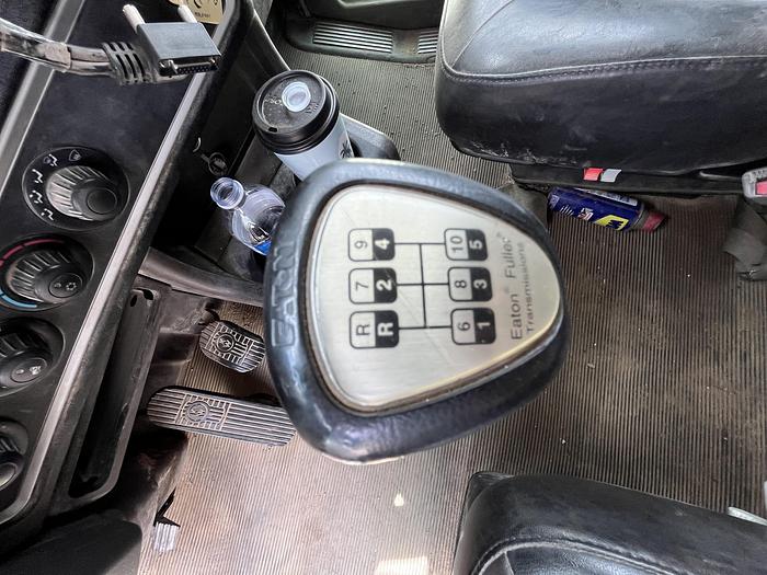 Used 2013 Kenworth Wireline Truck