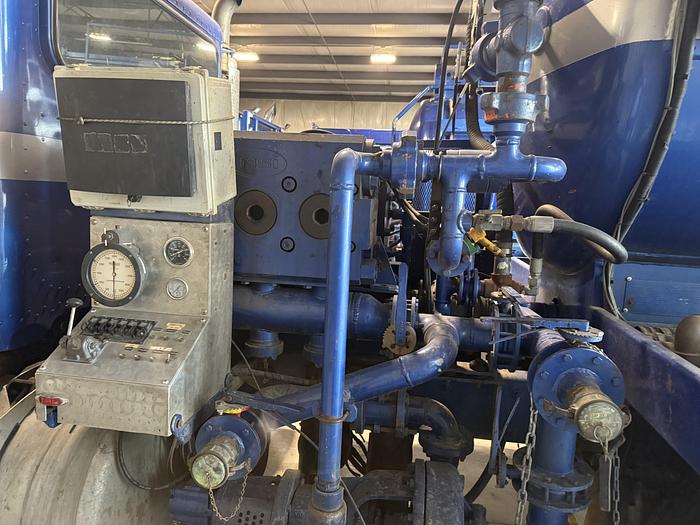 Used Peterbilt 5K Pump Truck