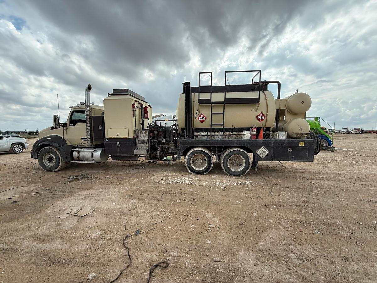 Used 2015 Kenworth T-880 Hot Oiler