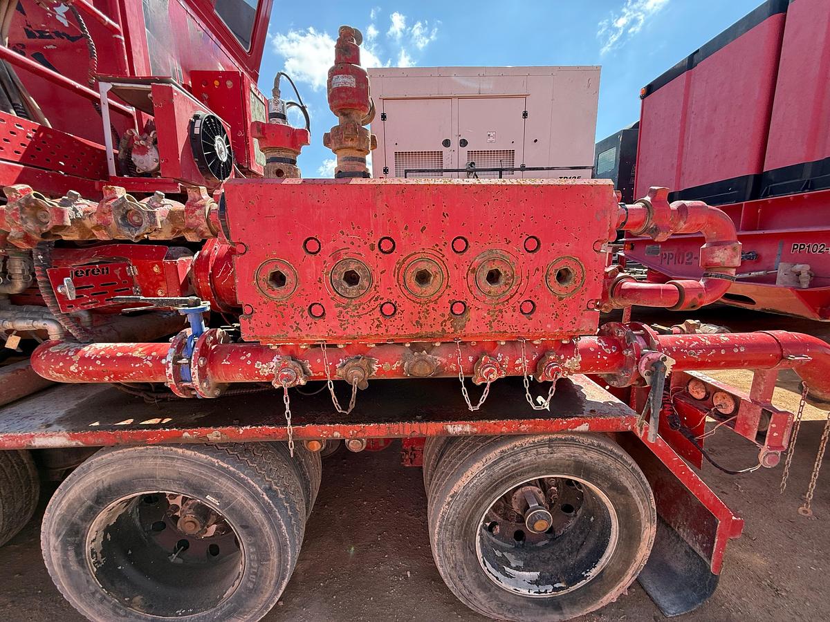 Used 2015 Jereh 800 hp Double Pump