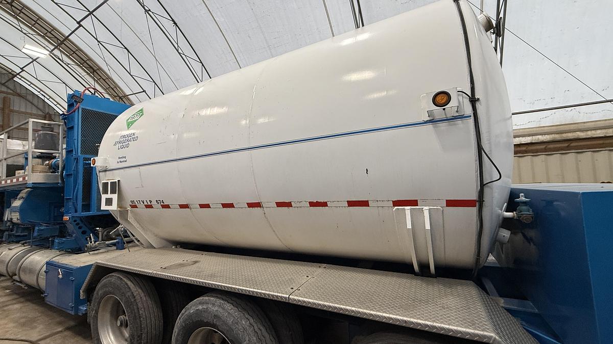 Used High Rate 840K Nitrogen Pumper Tractor and Trailer