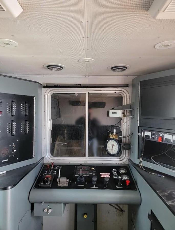 Used 2013 Peterbilt Wireline Truck