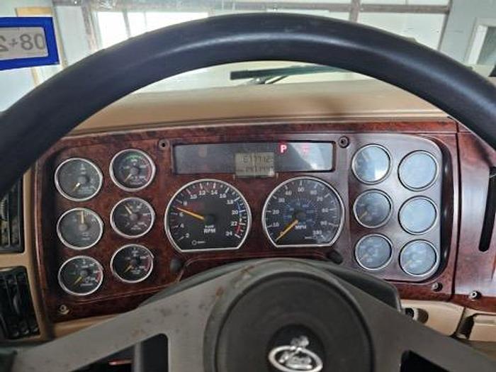 Used 2006 Mack CL700 Acid Pump Truck