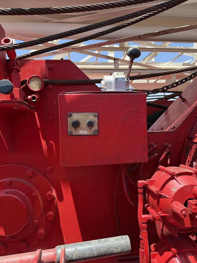 Used 2007 Crown CE 600 Well Service Rig