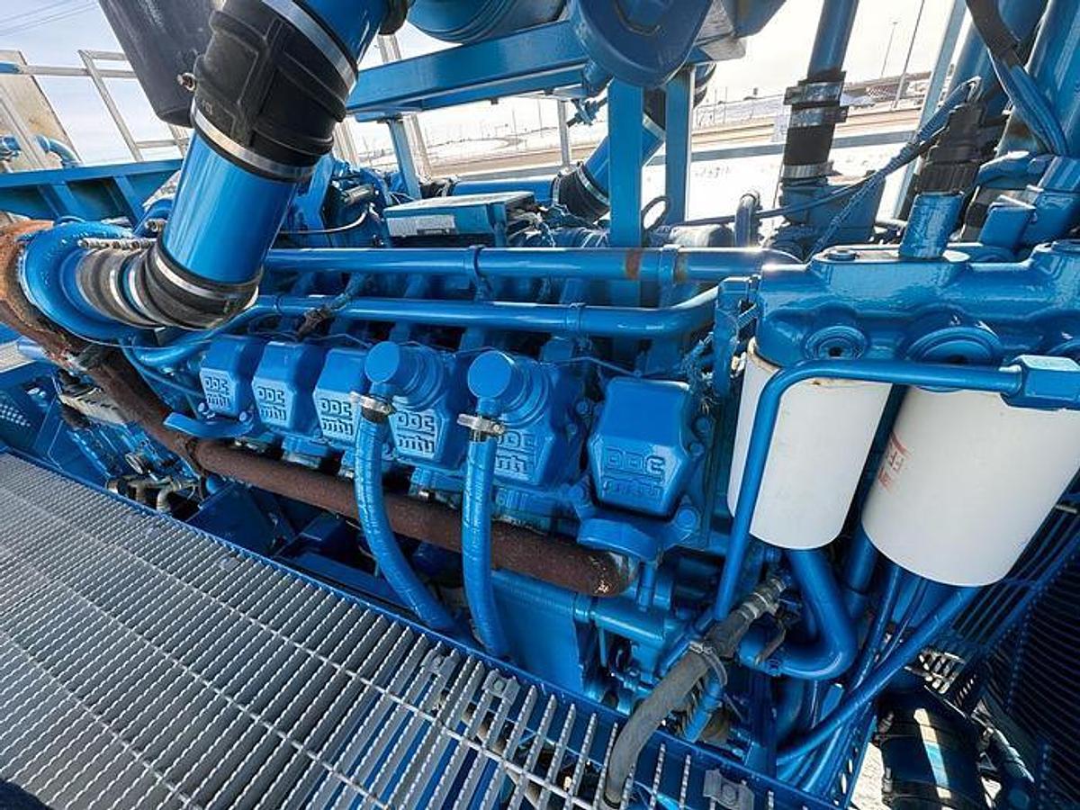 Used High Rate 840K Nitrogen Pumper Tractor and Trailer