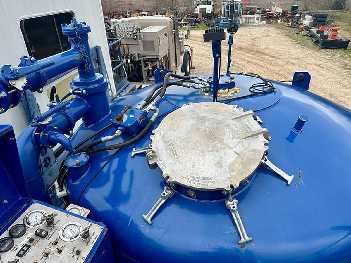 Used 2014 SMI 100 BBL Cement Batch Mixer