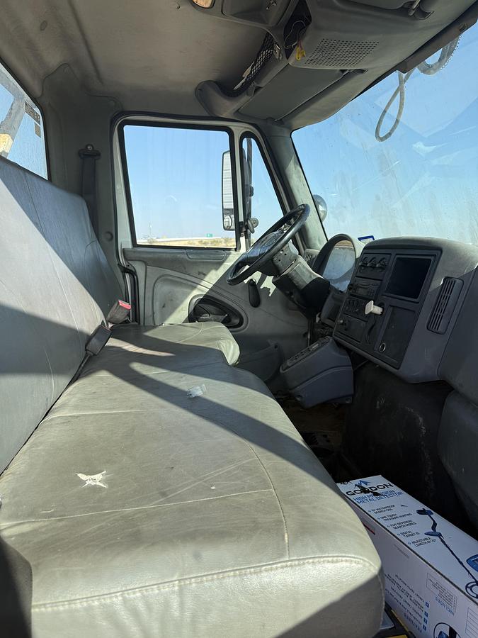 Used 2007 International 4300 DT466 Anchor Truck with Pull Test Machine