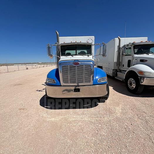 Used 2009 Peterbilt Wireline Truck