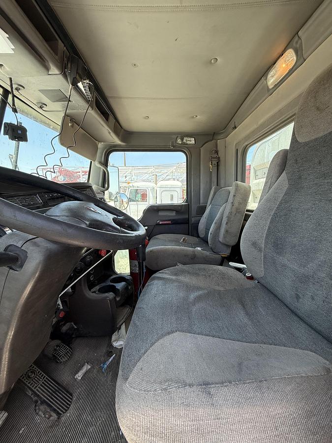 Used Triplex Frac Pump With Tractor