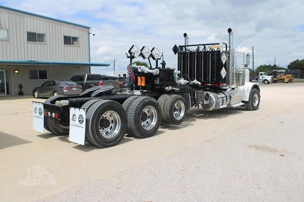 Used 2012 Peterbilt Kill Truck