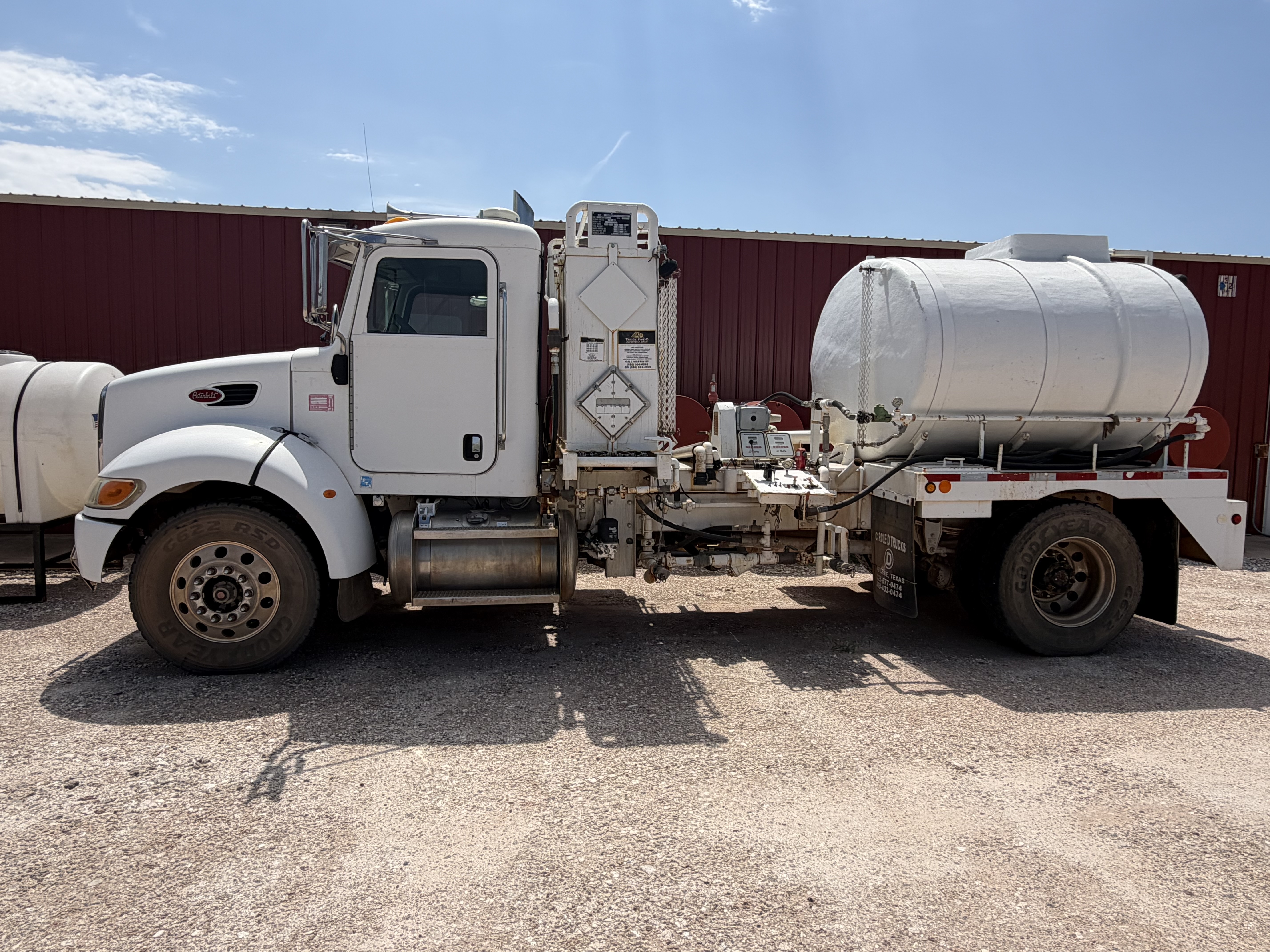 Used 2008 Peterbilt 335