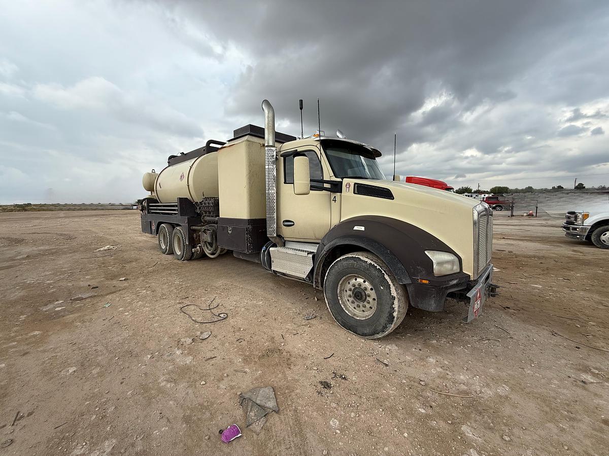Used 2015 Kenworth T-880 Hot Oiler