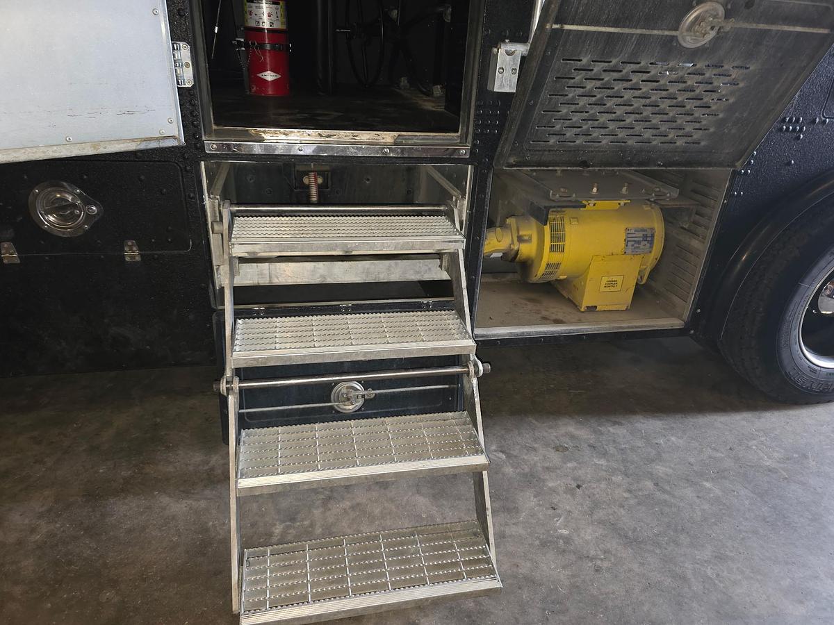 Used Kenworth T800 Wireline Truck Package