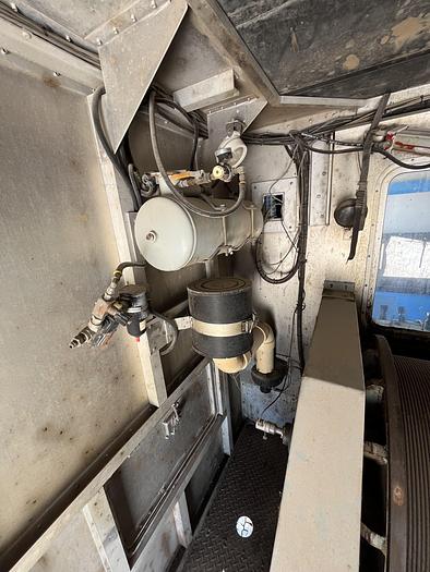 Used 2011 Peterbilt 367 Texas Wireline Truck