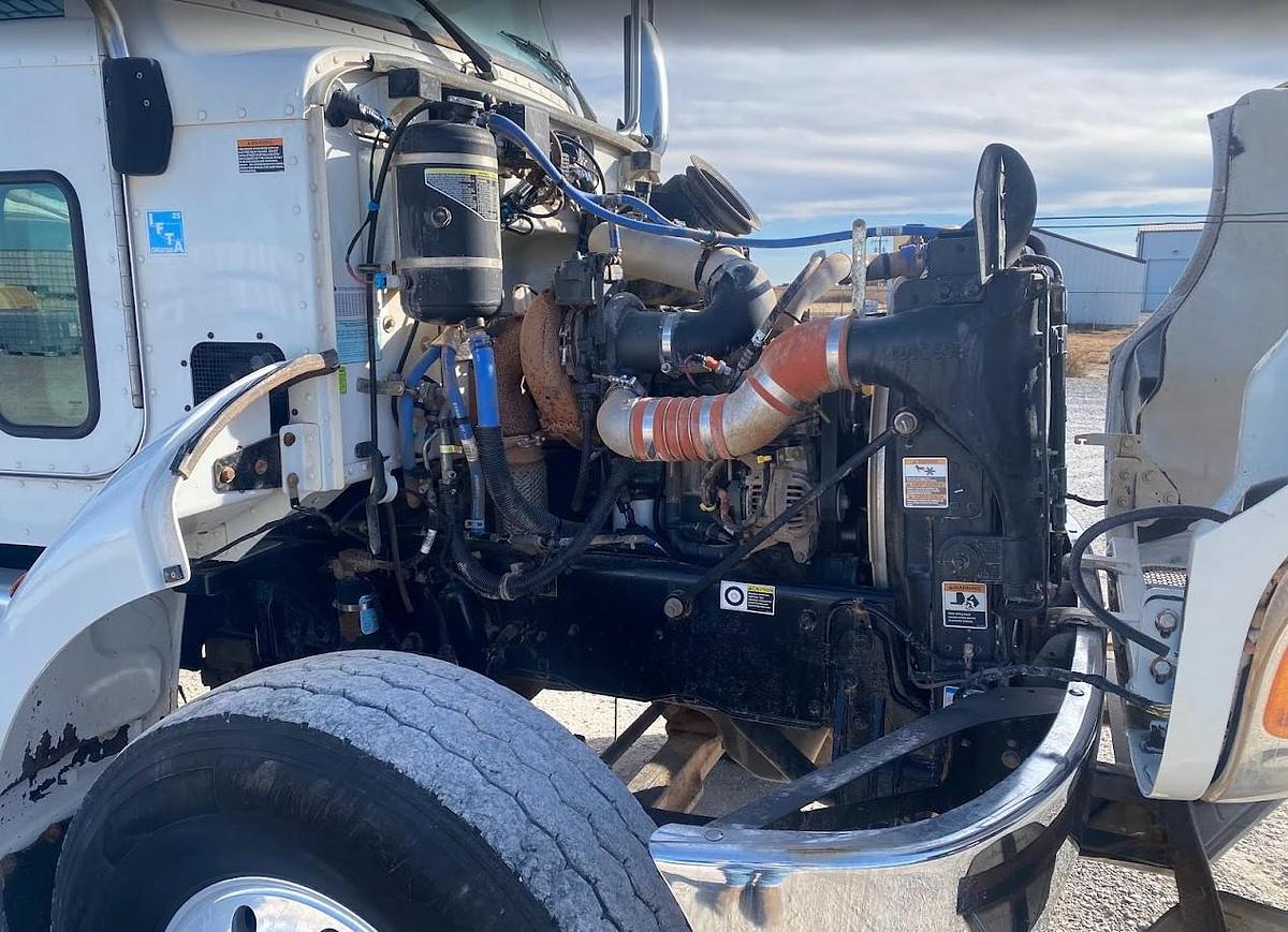 Used 2019 Peterbilt 348 Chemical Delivery Truck