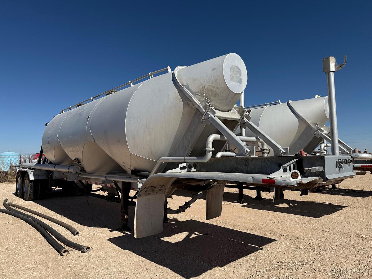 Used (2) Vantage Pneumatic Trailers