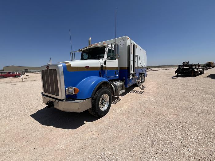 Used 2011 Peterbilt 367 Texas Wireline Truck