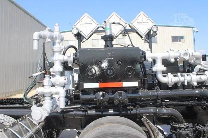 Used 2012 Peterbilt 367 Kill Truck