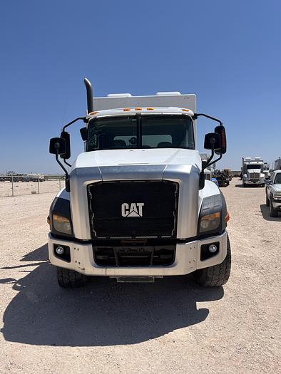 Used 2014 CAT CT660 Wireline Truck
