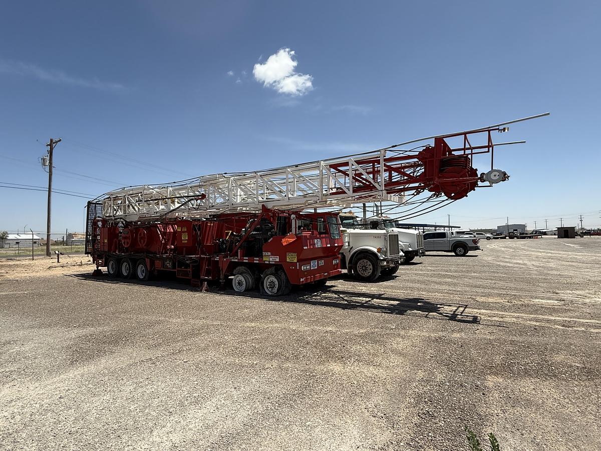 Used 2007 Crown CE 600 Well Service Rig