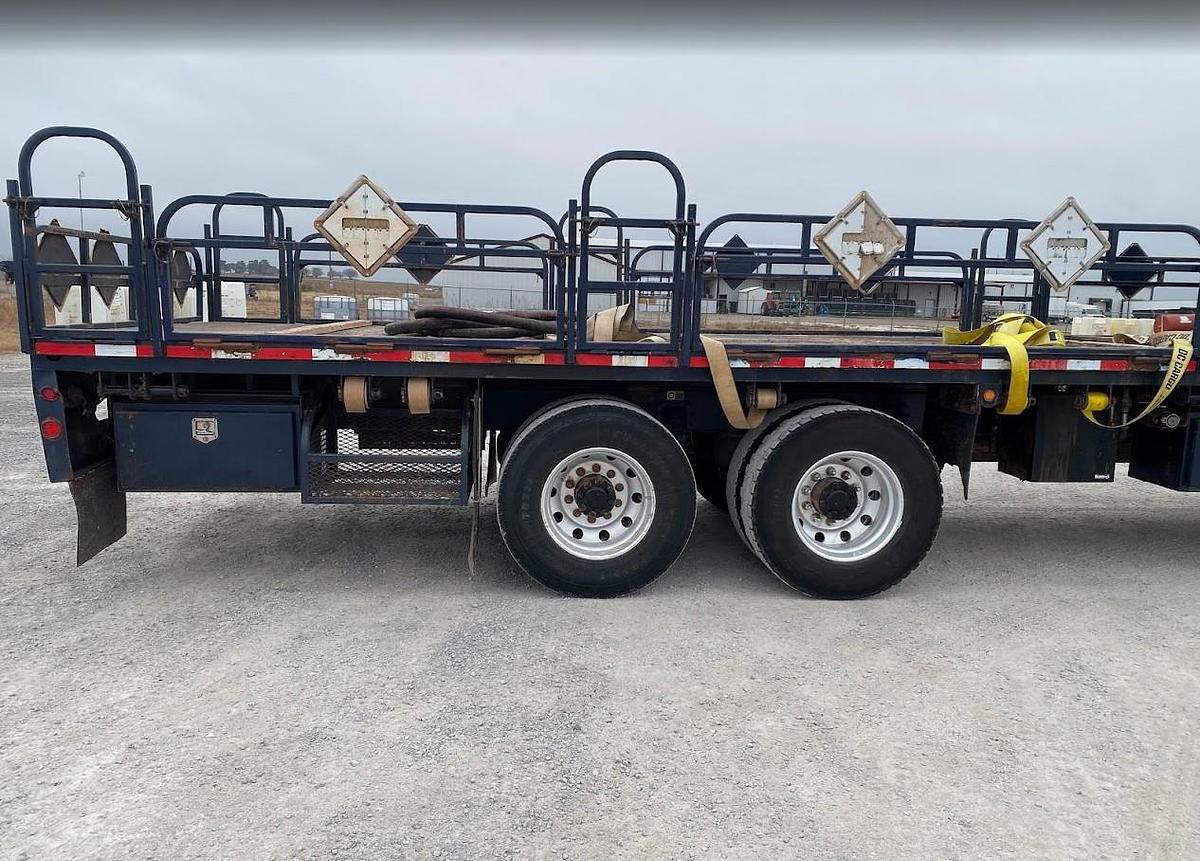 Used 2015 Peterbilt 348 Chemical Delivery Truck