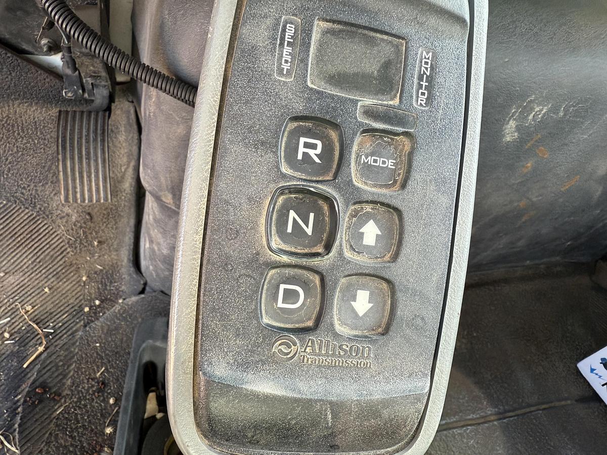 Used 2007 International 4300 DT466 Anchor Truck with Pull Test Machine