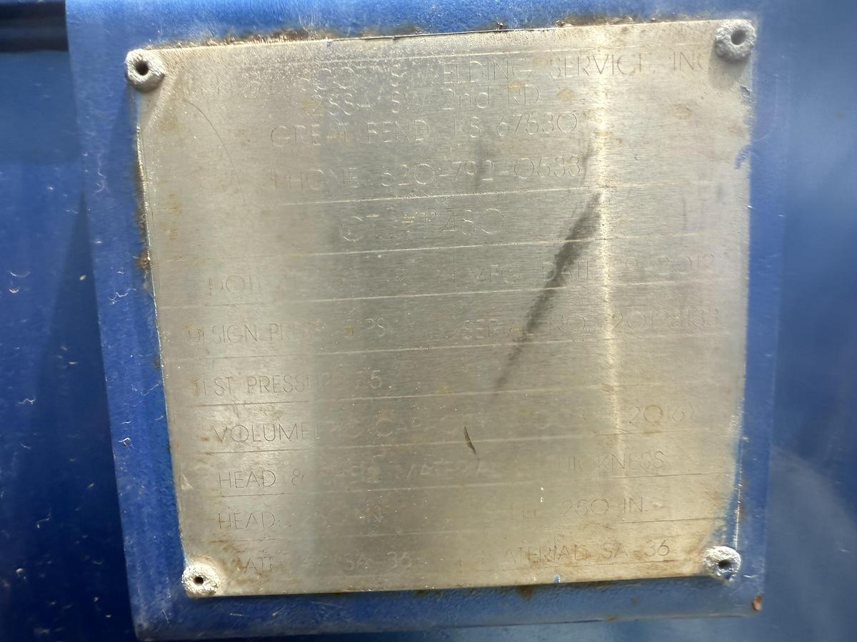 Used 2011 Kenworth Bobtail Pump Truck