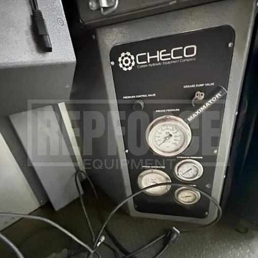 Used 2012 Kenworth W900 Wireline Truck