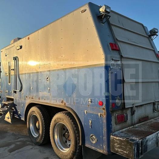 Used 2012 Peterbilt 365 Wireline Truck
