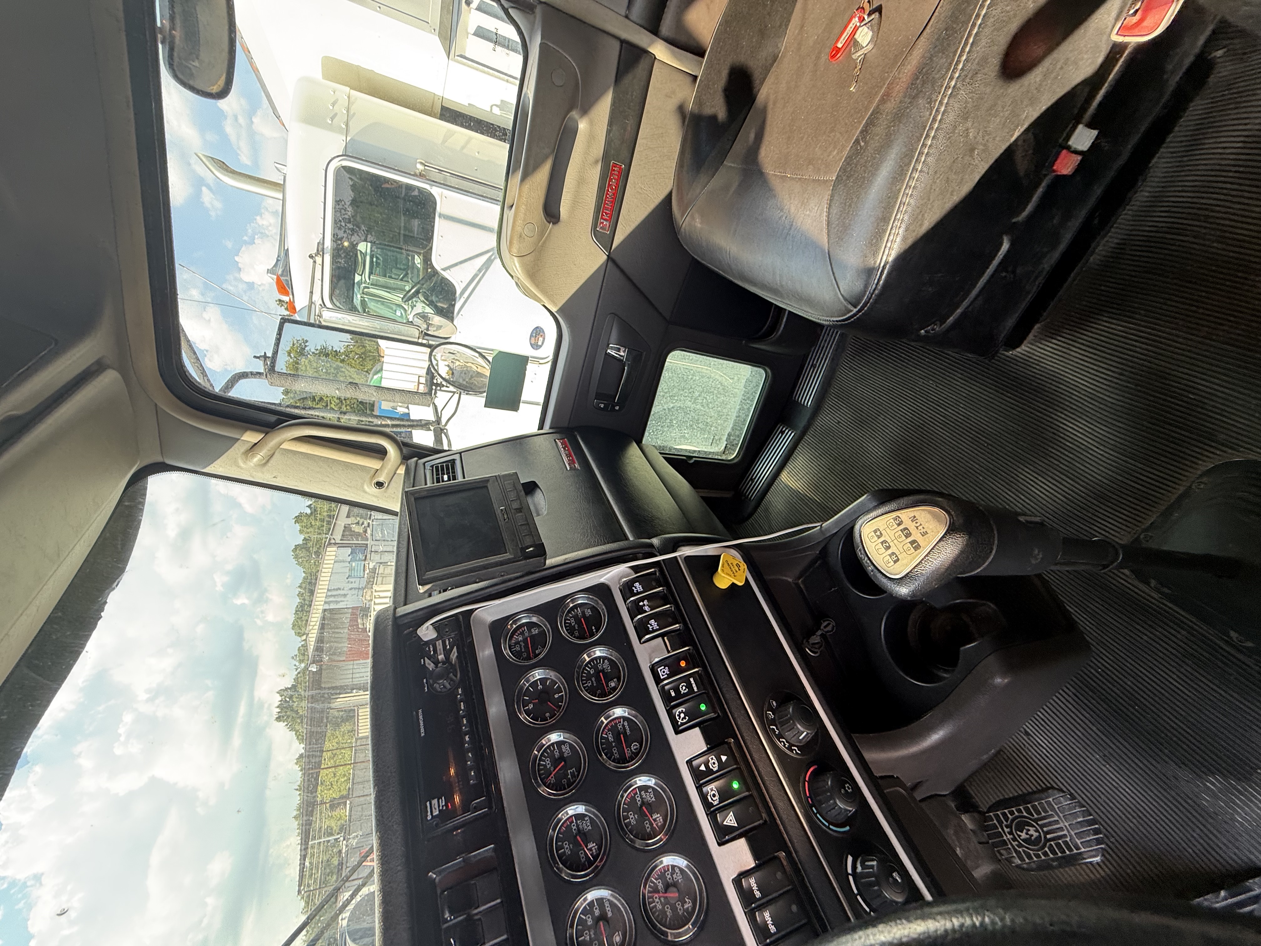 Used 2018 Kenworth T800