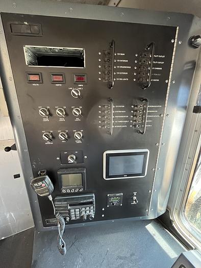 Used 2014 CAT CT660 Wireline Truck