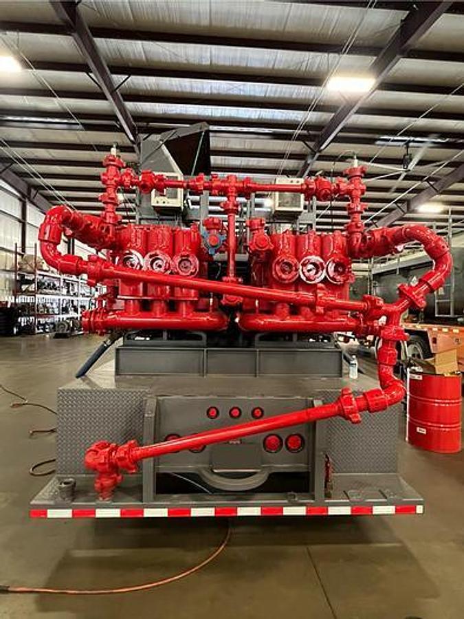 Used 2010 TEAS Twin HT-400 Triplex Fluid Pump Trailer