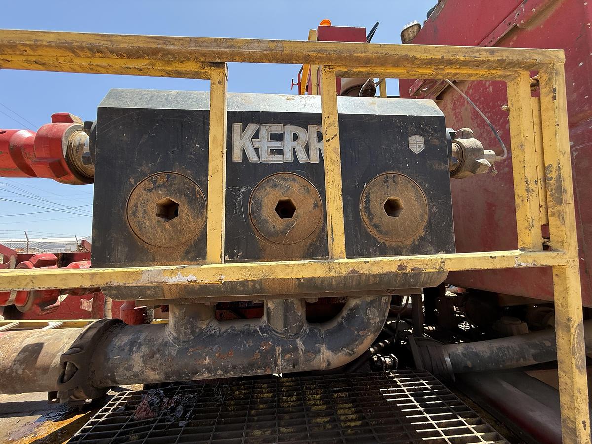 Used Triplex Frac Pump With Tractor