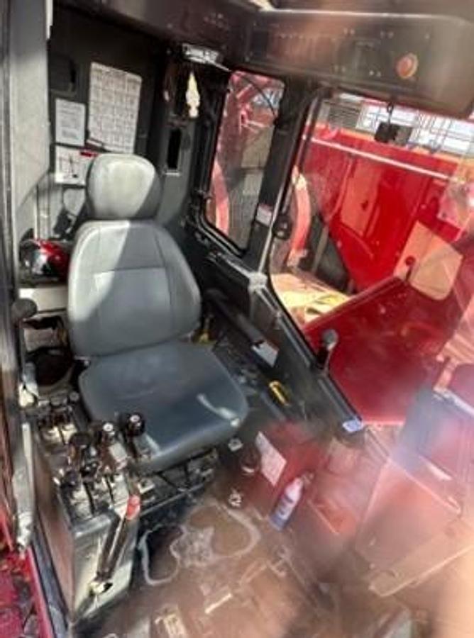 Used 2014 Manitowoc 110-T Crawler