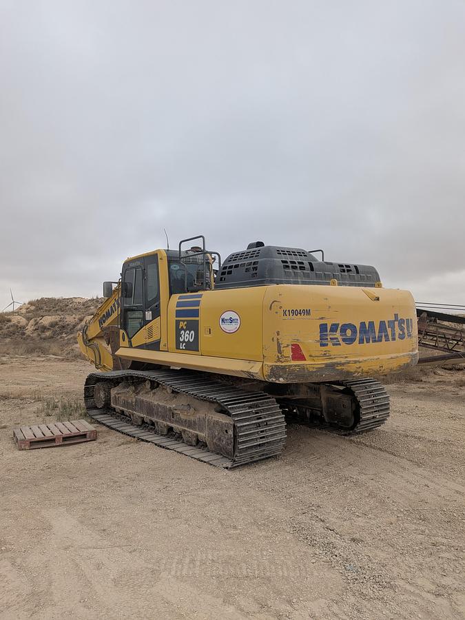 Used 2019 Komatsu PC360LC-11 Hydraulic Excavator