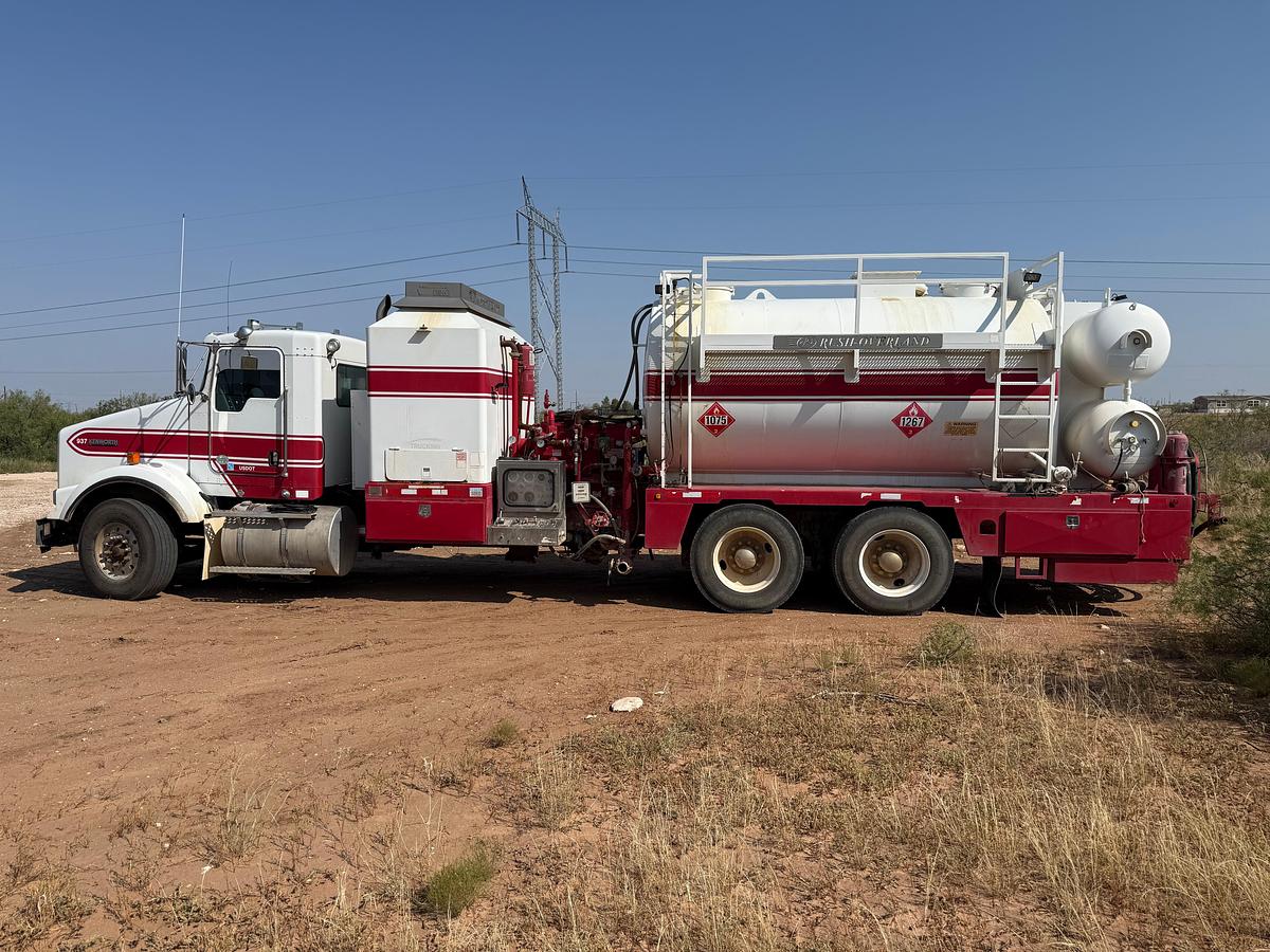 Used 2018 Kenworth T800 Hot Oil Truck