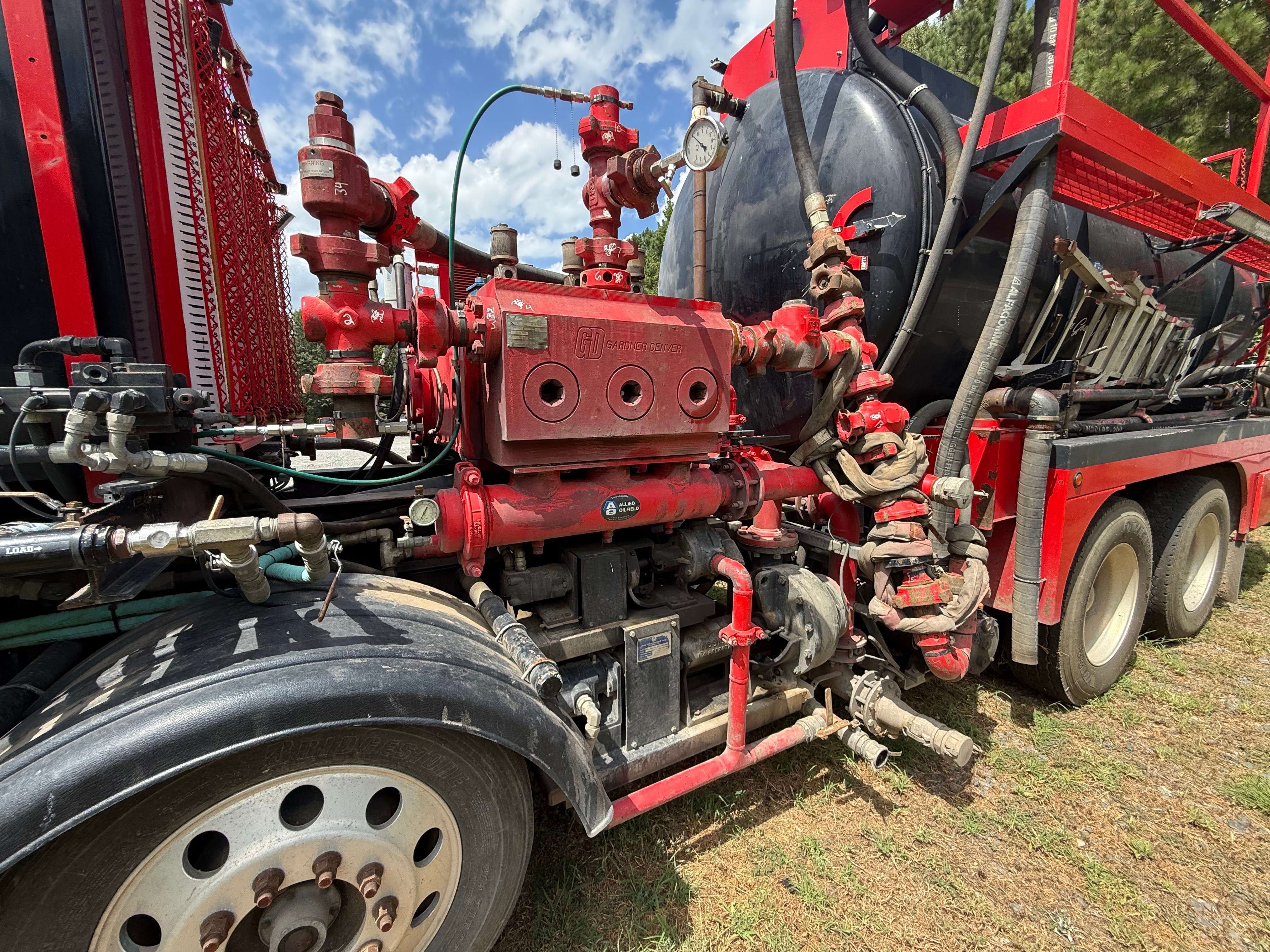Used 2023 Kenworth T800 10k Pump Truck