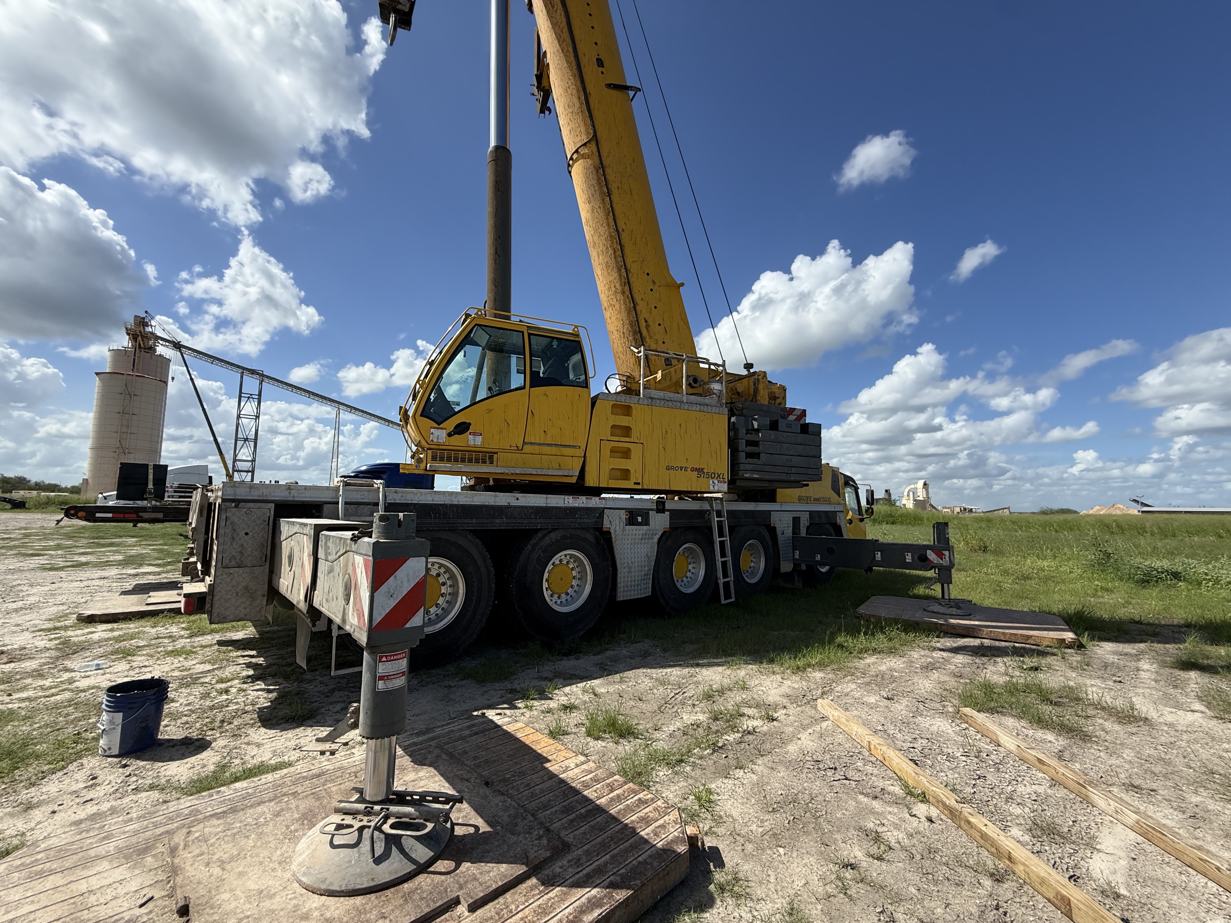 Used 2024 Grove GMK5150XL