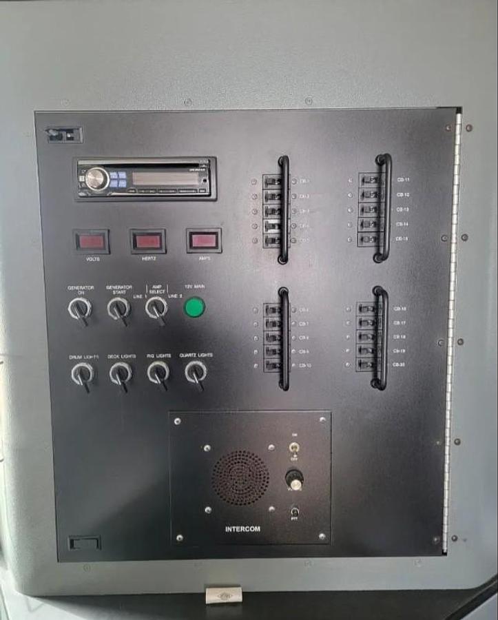 Used 2013 Peterbilt Wireline Truck