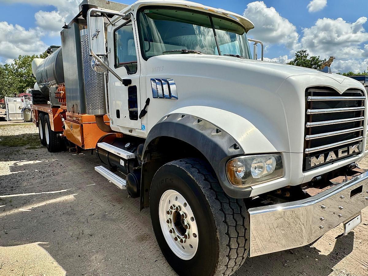 Used 2008 Mack Granite Rush Hot Oil Truck