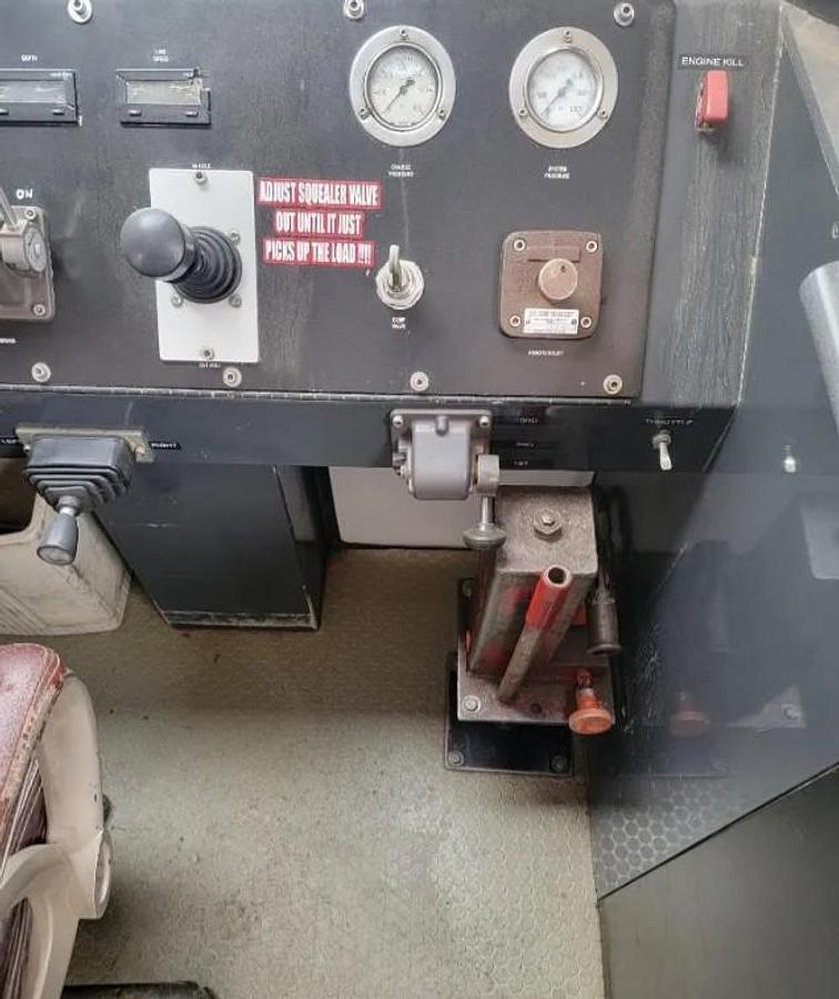 Used 2013 Peterbilt Wireline Truck